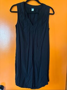 Old Navy Black Sleeveless V-Neck Tunic Dress